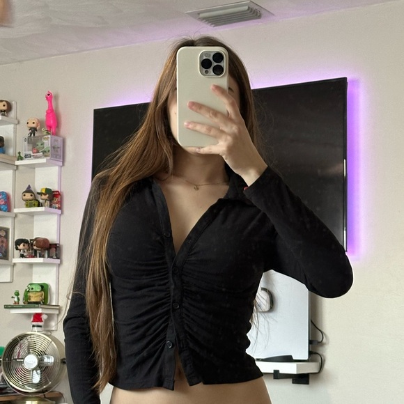 Button up black 🔝 - Picture 1 of 2